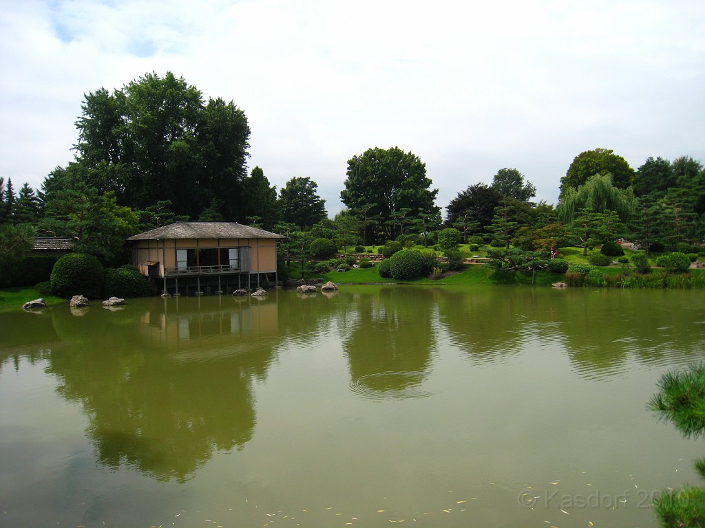 Botanical Gardens 2010 0290.jpg - The Chicago Botanic Gardens. Wear comfortable shoes, and be prepared to enjoy the landscape for a day.